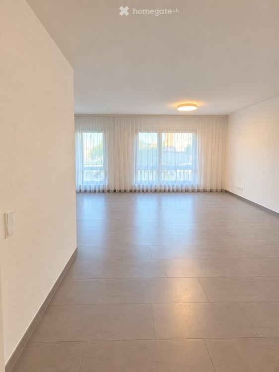 Attraktive 3.5-Zimmer-Wohnung mit Terrasse, Hallenbad & Garage in Gränichen 3