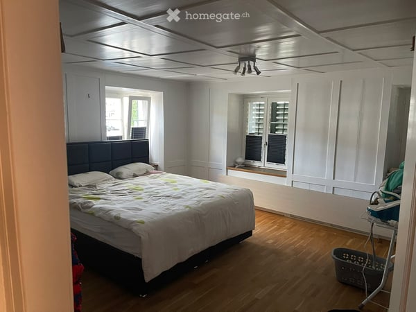 Charmante 4.5-Zimmer-Altbauwohnung in Wald ZH 2