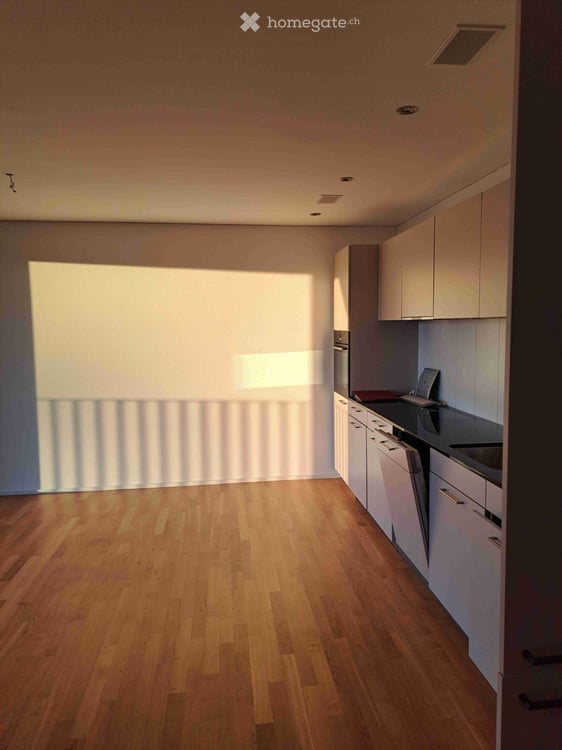 Moderne 3.5-Zimmer-Wohnung mit Balkon in Bettwiesen