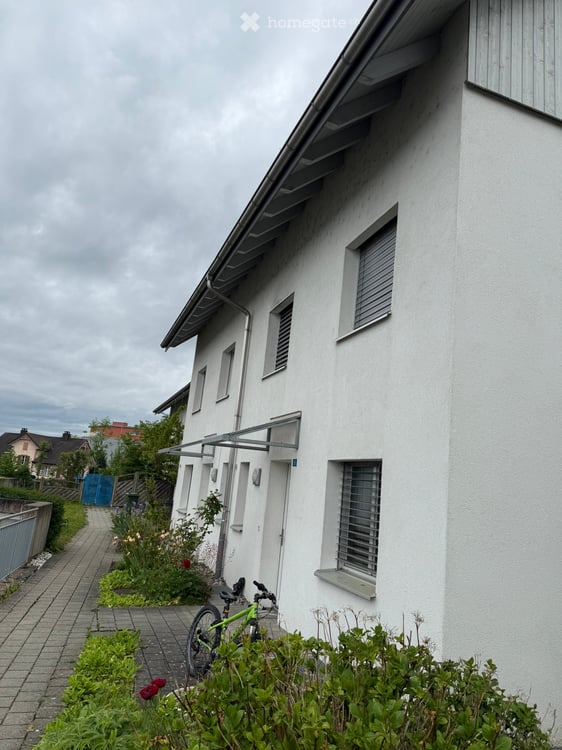 Modernes Reiheneinfamilienhaus mit Garten – ideal für Familien 2