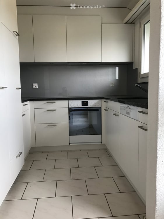 Charmante 3.5-Zimmer-Dachwohnung mit Balkon in Brugg AG 8