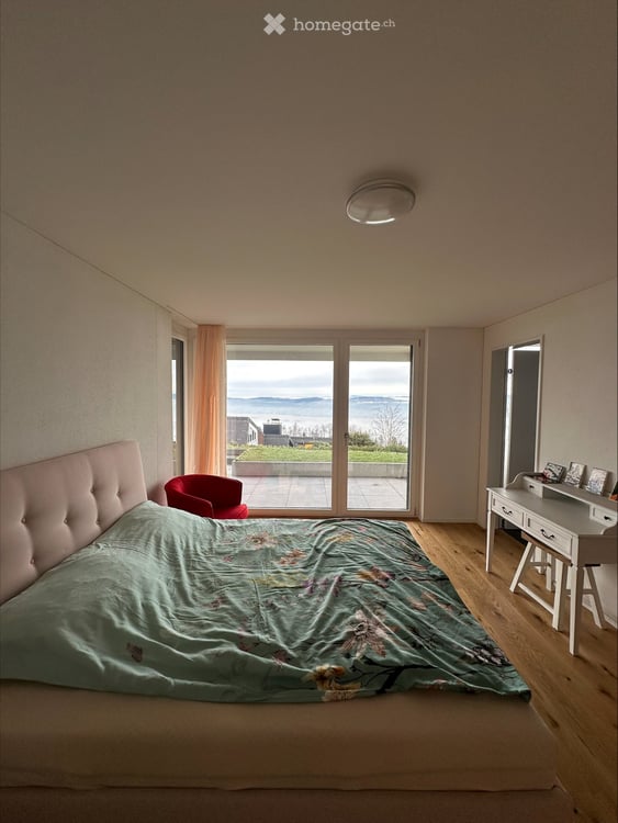 Exklusive 5.5-Zimmer Maisonette-Wohnung mit atemberaubendem Zürichsee- und Bergblick 13