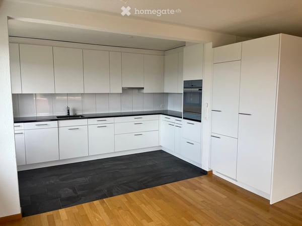 2.5-Zimmer Wohnung mit See- und Bergsicht 2