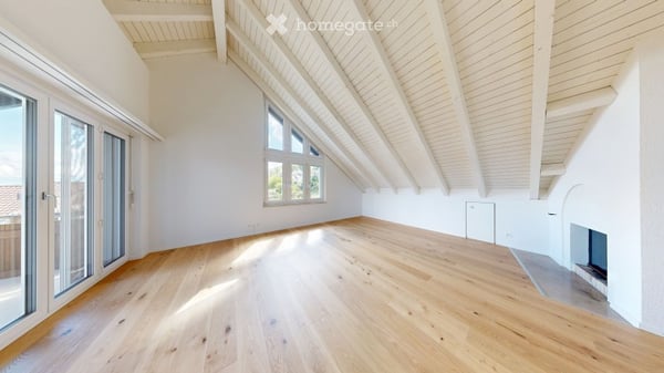 Frisch sanierte Dachwohnung mit traumhafter Seesicht 4