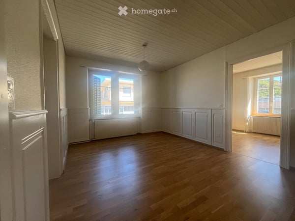 4-Zimmer-Wohnung in 2-Familienhaus mit Balkon / 3-Zimmer-Wohnung mit direktem Gartenabgang 32