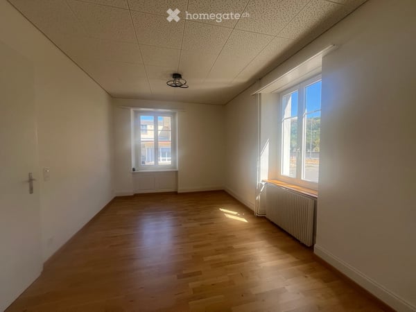 4-Zimmer-Wohnung in 2-Familienhaus mit Balkon / 3-Zimmer-Wohnung mit direktem Gartenabgang 36