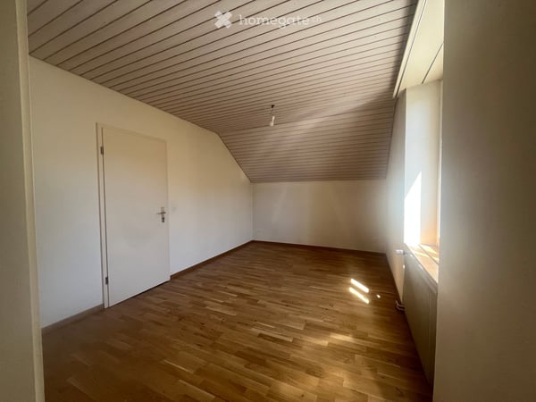 4-Zimmer-Wohnung in 2-Familienhaus mit Balkon / 3-Zimmer-Wohnung mit direktem Gartenabgang 12
