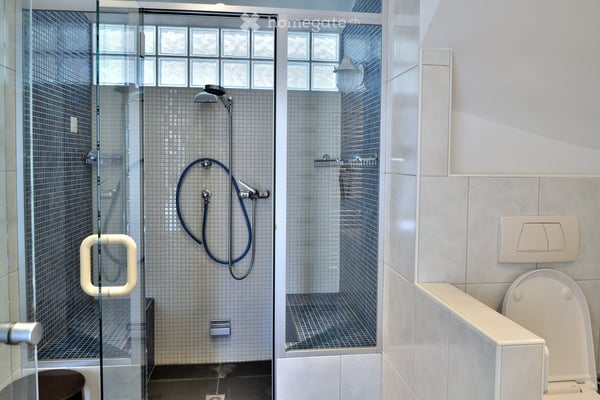 Sehr grosse, helle 6.5-Zimmer Attika-Maisonette-Wohnung in Meilen am Zürichsee 11