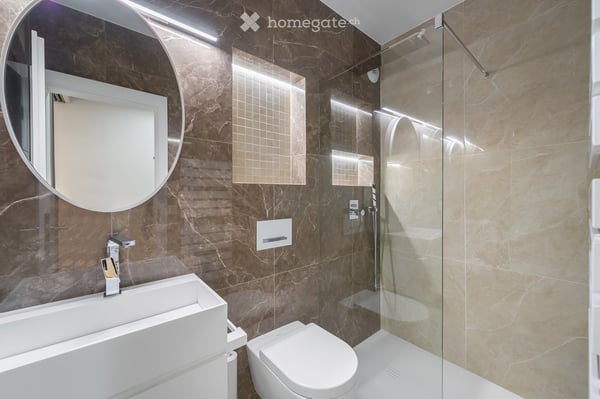 Appartement en étage élevé avec rénovation haut de gamme à Matutina Parc 13