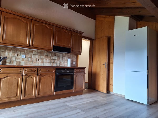 3-Zimmer-Dachwohnung mit atemberaubendem Bergblick in Lenk 4