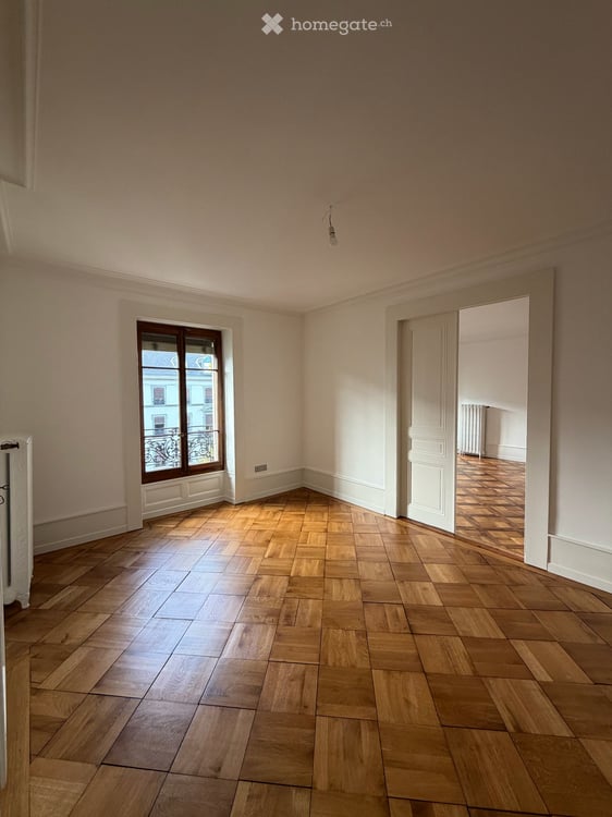 120 m² 2-room apartment in the heart of Geneva — steps from Rue de Rive 3