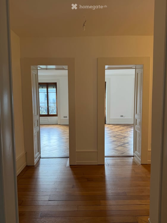 101 m² 4-room apartment in the heart of Geneva — steps from Rue de Rive
