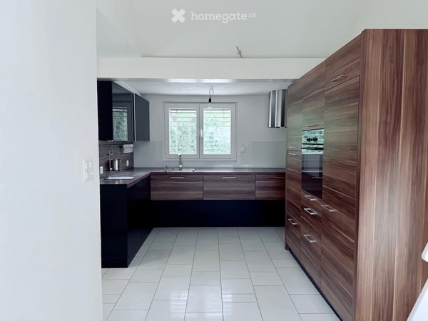 Exklusive 3.5-Zimmer-Dachwohnung mit Weitsicht in Dänikon 7