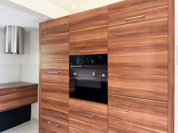 Exklusive 3.5-Zimmer-Dachwohnung mit Weitsicht in Dänikon 10