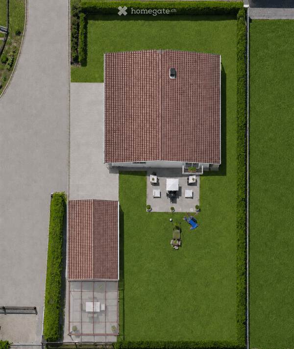 Freistehendes 4.5-Zimmer-Einfamilienhaus mit grossem Garten und Garage in 8181 Höri 3