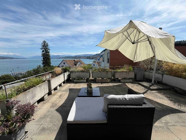 Attikawohnung mit 180 Grad toller See- und Fernsicht in die Berge in Oberrieden - 4.5 Zimmer 4