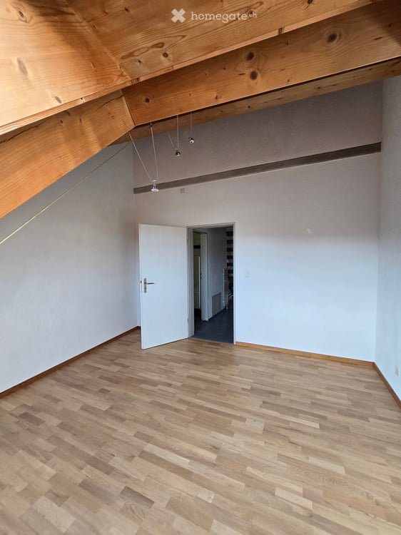 2-Zimmer Dachwohnung mit Gallerie 11