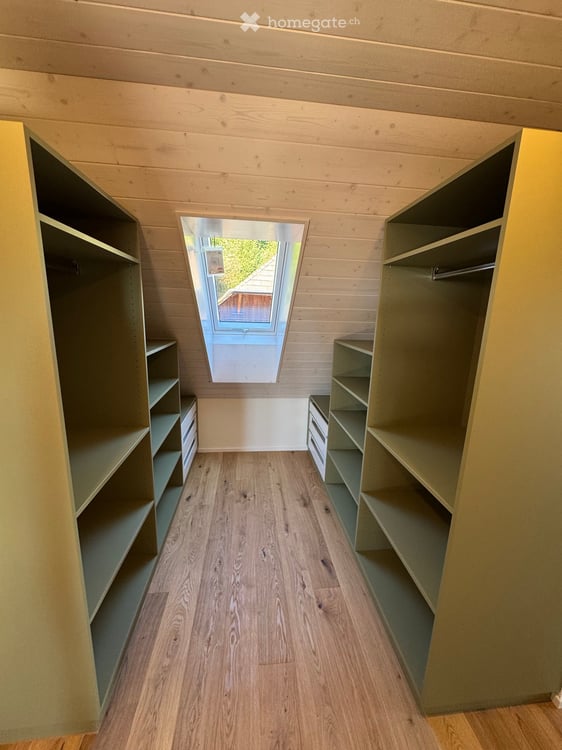 Neue 3.5-Zimmer-Maisonette-Wohnung in Ersigen – Historischer Charme trifft modernen Komfort 13
