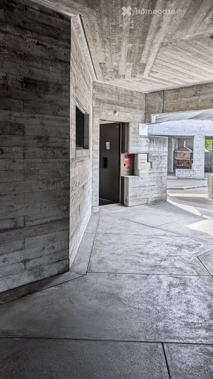ZU VERMIETEN – 265 m² zum Ausbauen – Arztpraxis, Büro oder Kindertagesstätte in Bern-Tiefenau 3