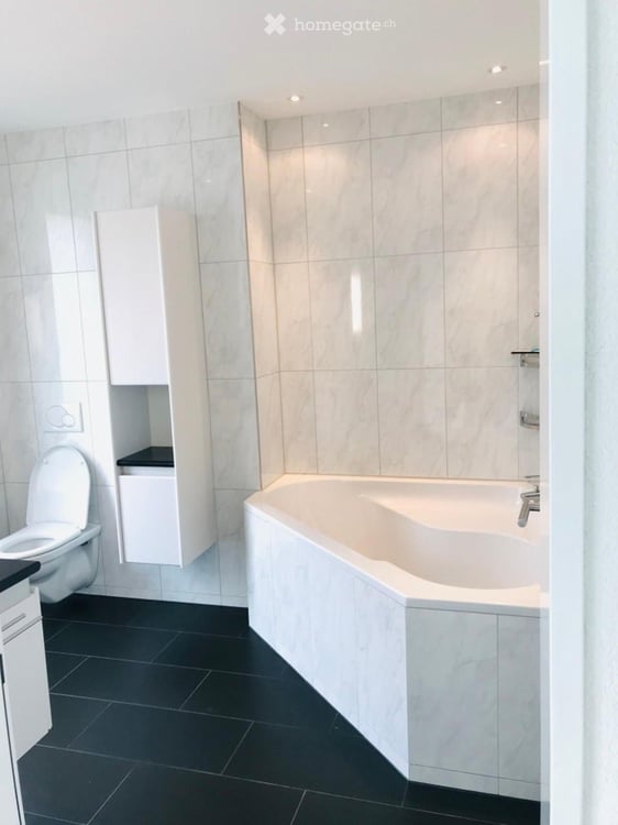 Moderne und luxuriöse 2.5-Zimmer-Wohnung im Glattpark 2