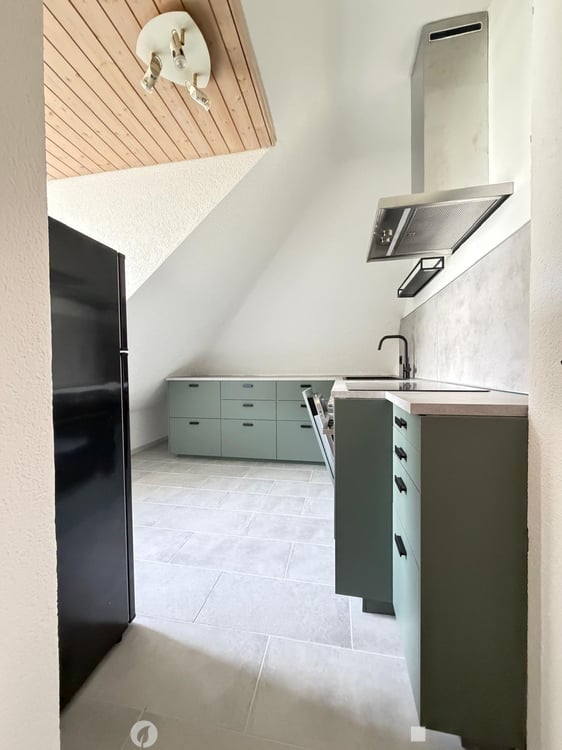 Helle 2.5-Zimmer Dachwohnung komplett saniert und erstmals zu vermieten 7