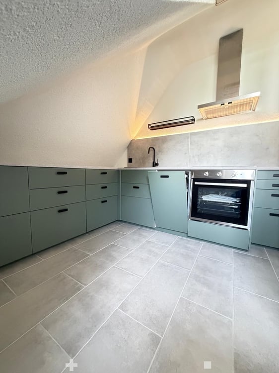 Helle 3.5-Zimmer-Dachwohnung – komplett saniert & erstmals zu vermieten 7
