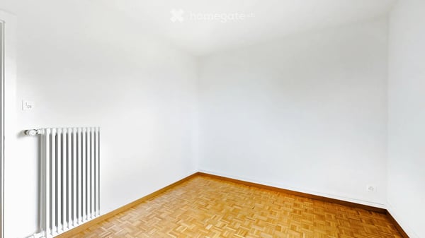 Appartement 3 pièces rénové avec balcon à Neuchâtel 5