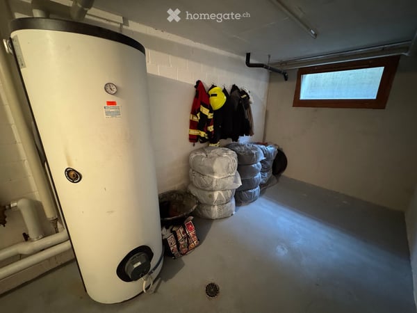 Freistehendes Einfamilienhaus in Aristau mit traumhaften Weitblick und viel Potential 24