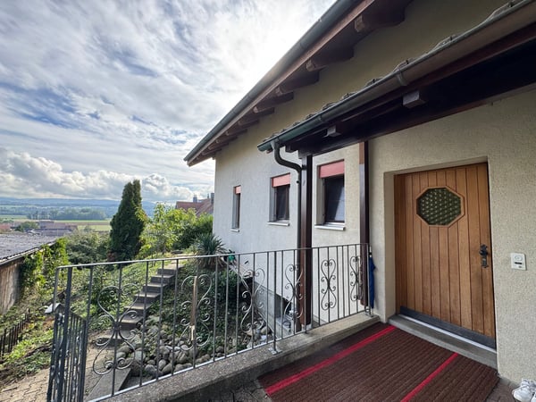 Freistehendes Einfamilienhaus in Aristau mit traumhaften Weitblick und viel Potential 27