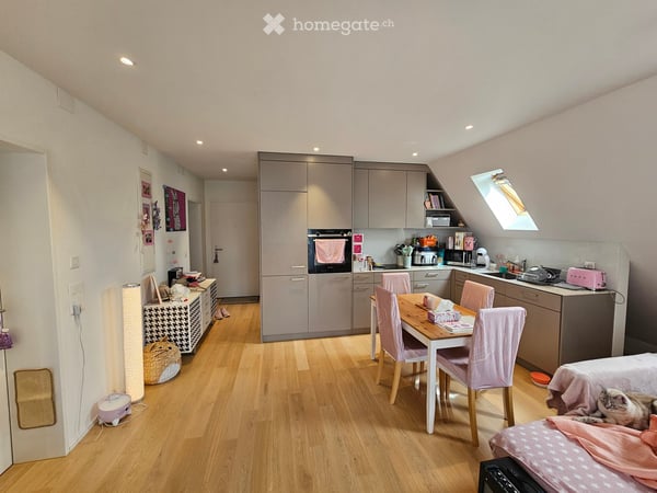 Helle, moderne 3,5-Zimmer-Dachwohnung 1