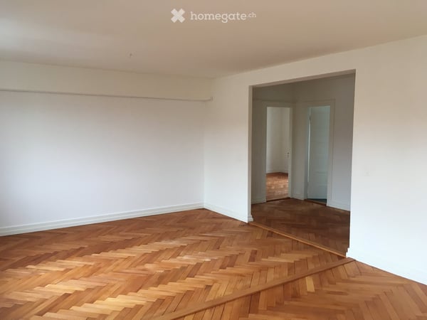Helle Wohnung mit integriertem Mansardenzimmer im Chreis 4 2