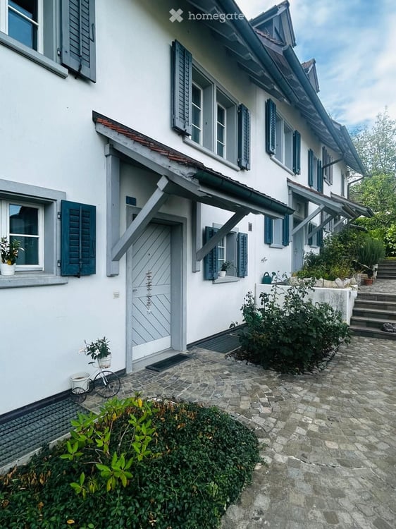 Charmantes Reiheneinfamilienhaus in Neerach – Wohnen mit Komfort und Ruhe 2