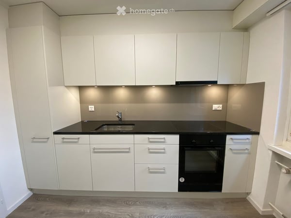 Charmante 3-Zimmer-Wohnung neu renoviert an ruhiger Lage 2