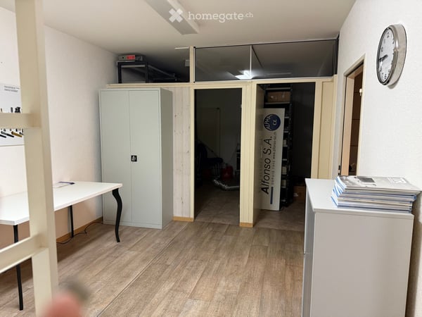 Carouge – Reprise de bail bureaux lumineux 84 m² + place de parc intérieure 3