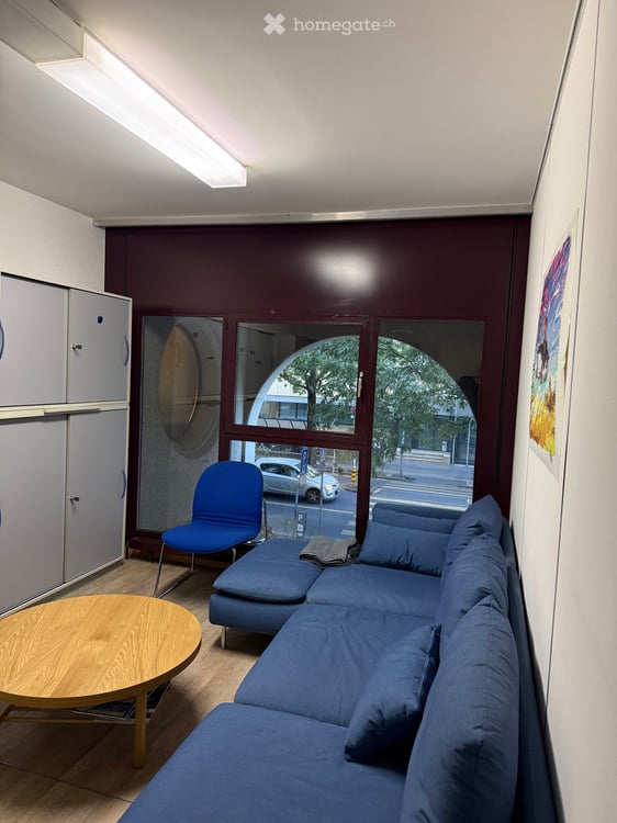 Carouge – Reprise de bail bureaux lumineux 84 m² + place de parc intérieure 2