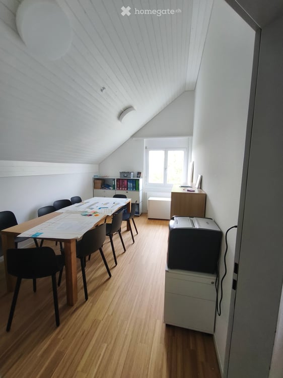 Gemütliche 2 1/2-Zimmer-Dachwohnung in ruhiger Umgebung 5