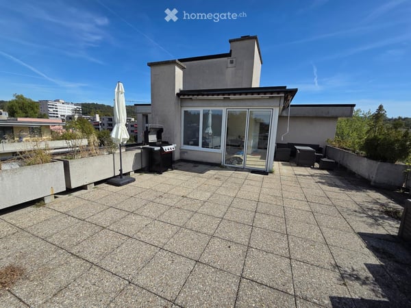 4.5-Zimmer Attikawohnung in Bülach - mit grosser Terasse & Wintergarten