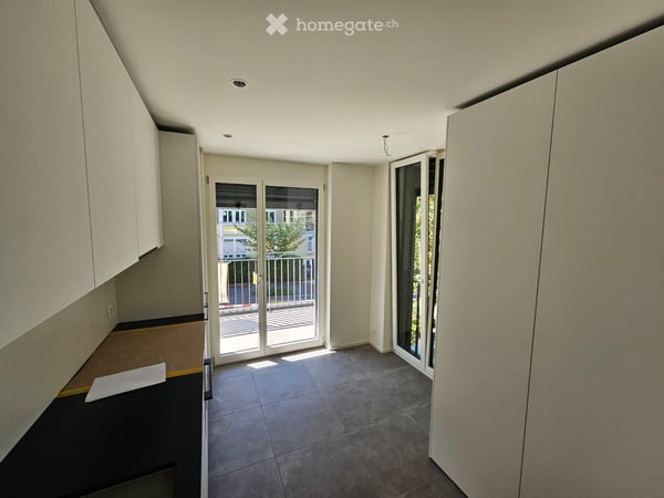 Erstbezug - hochwertige, moderne 3.5 Zimmerwohnung mit Balkon 7