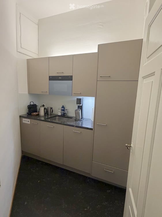 54.3m² stilvolle Büroräumlichkeiten an der Weinbergstrasse 102, 8006 Zürich 3