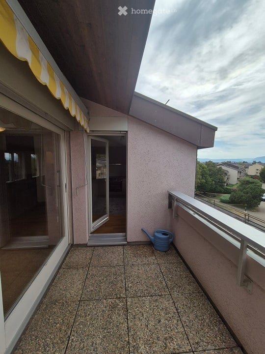 Appartement de 2 pièces au 3ème étage dans un cadre verdoyant à Cologny 12