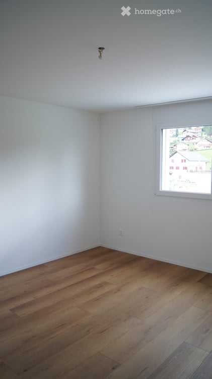 3.5-Zimmer-Wohnung mit grosszügigen Balkon 3
