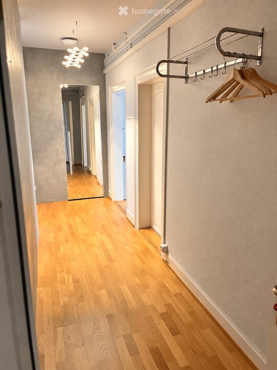 Repräsentative 3-Zimmer-Bürofläche mit Balkon direkt am Bellevue 7