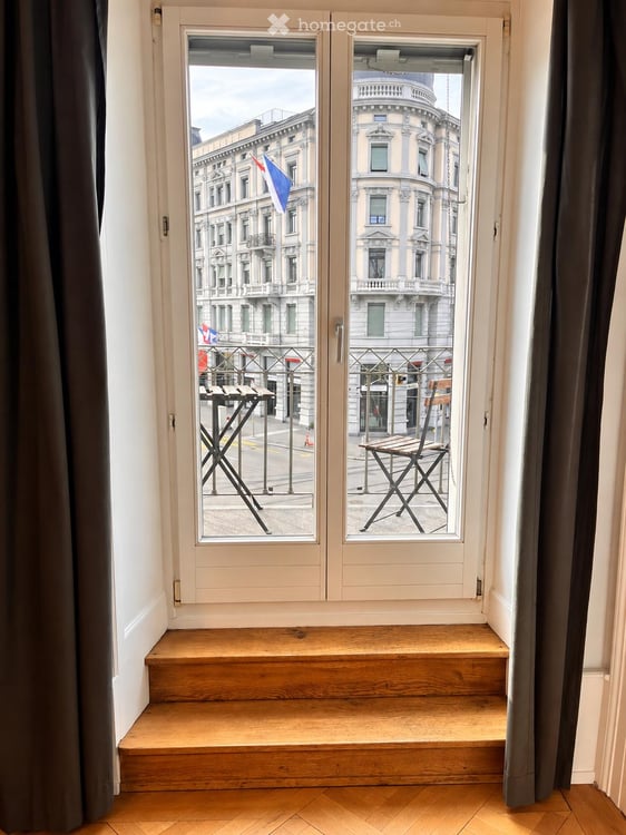 Einzelbüro mit Balkon direkt am Bellevue 6