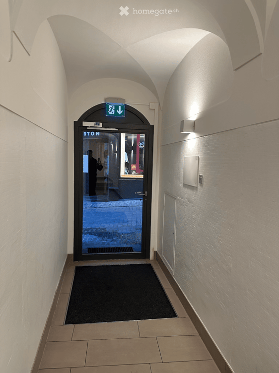 Repräsentatives Büro am Limmatquai – eine ideale Basis für hybride Teams im Herzen von Zürich. 12