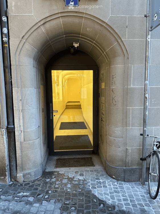 Repräsentatives Büro am Limmatquai – eine ideale Basis für hybride Teams im Herzen von Zürich. 11