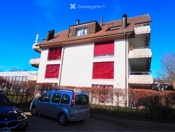 Mehrfamilienhaus mit Lift und Einstellhalle in Pfäffikon ZH – 7 Wohnungen, ruhige Lage 2