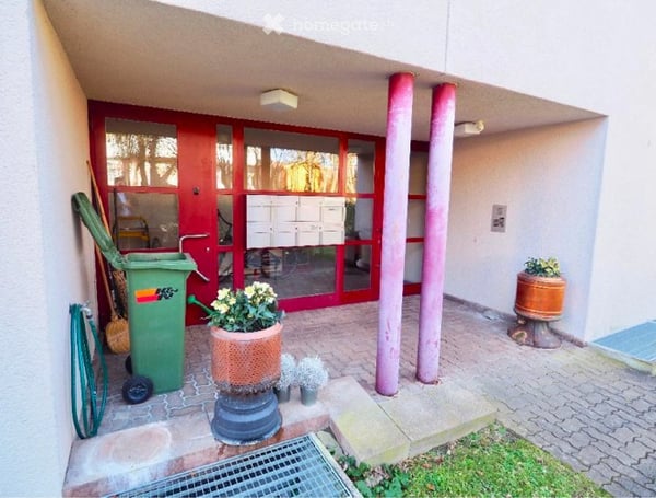 Mehrfamilienhaus mit Lift und Einstellhalle in Pfäffikon ZH – 7 Wohnungen, ruhige Lage 3