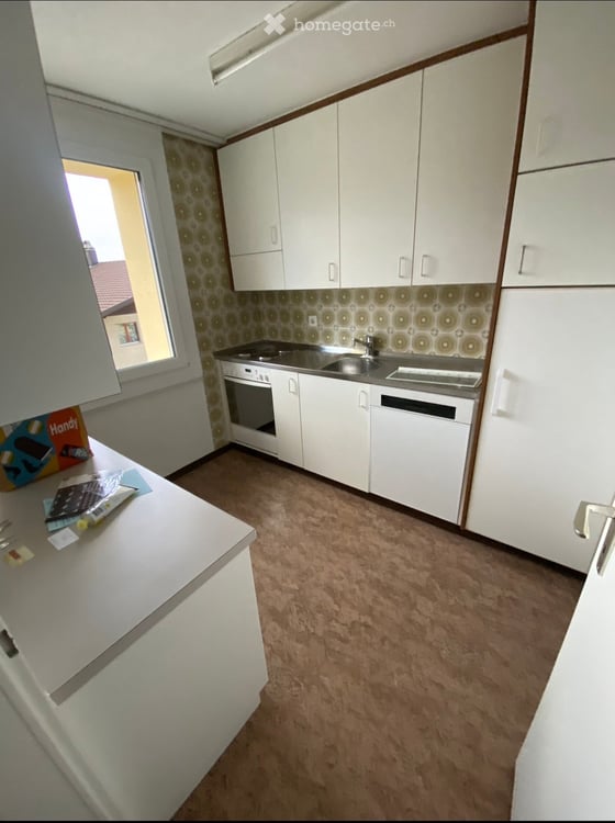 Helle und geräumige 2.5-Zimmer-Wohnung in Thun mit Bergsicht 5