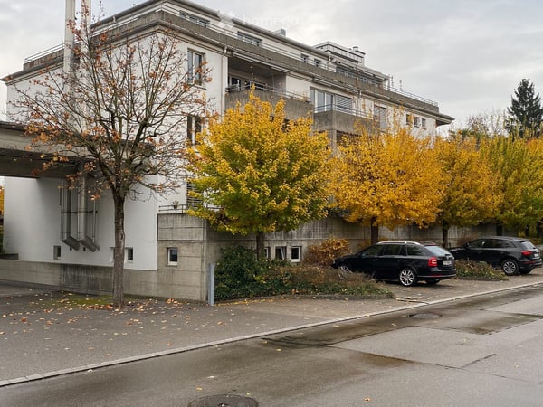 Helle Einzimmerwohnung mit Balkon