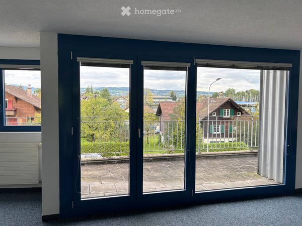 Geschäftshaus in Bäch SZ 2